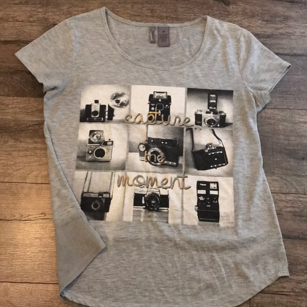 Graphic tee